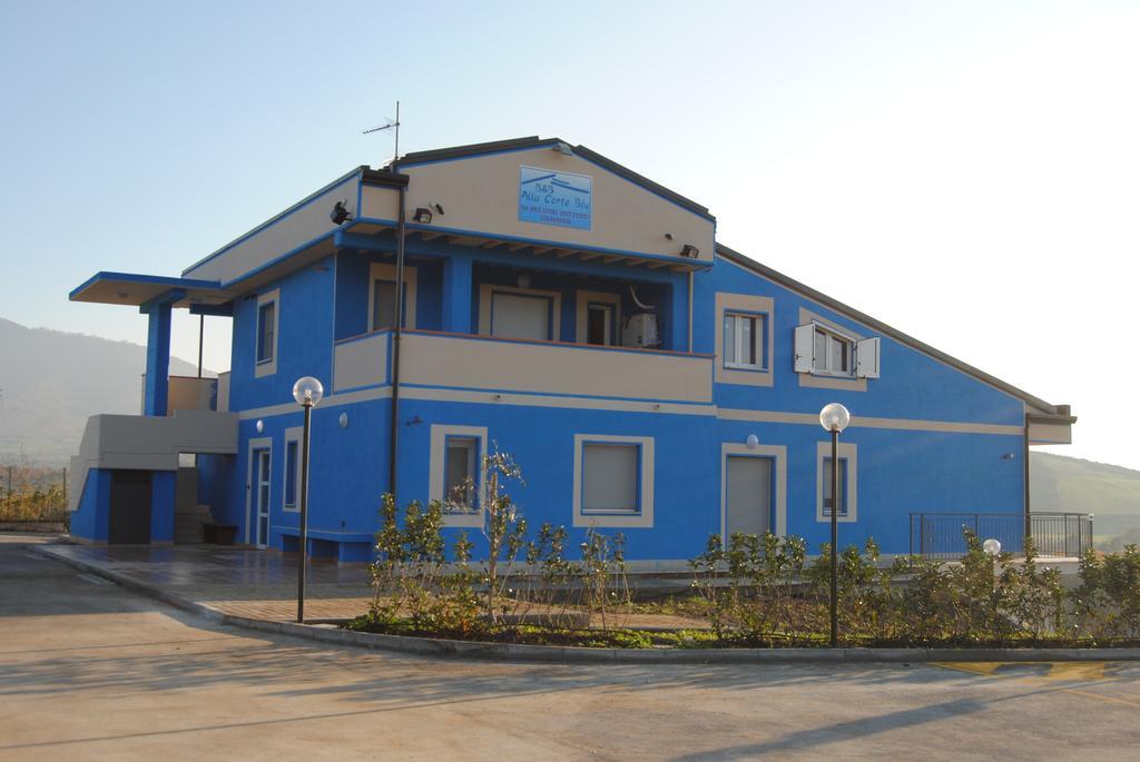 B&B Alla Corte Blu Melfi Extérieur photo