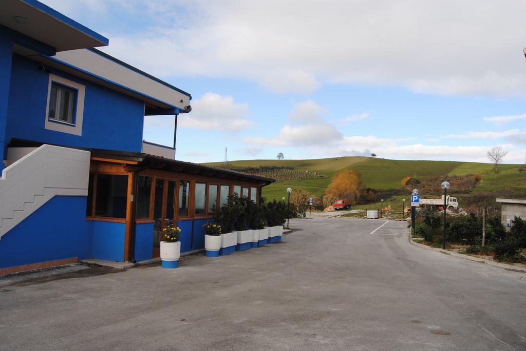 B&B Alla Corte Blu Melfi Extérieur photo
